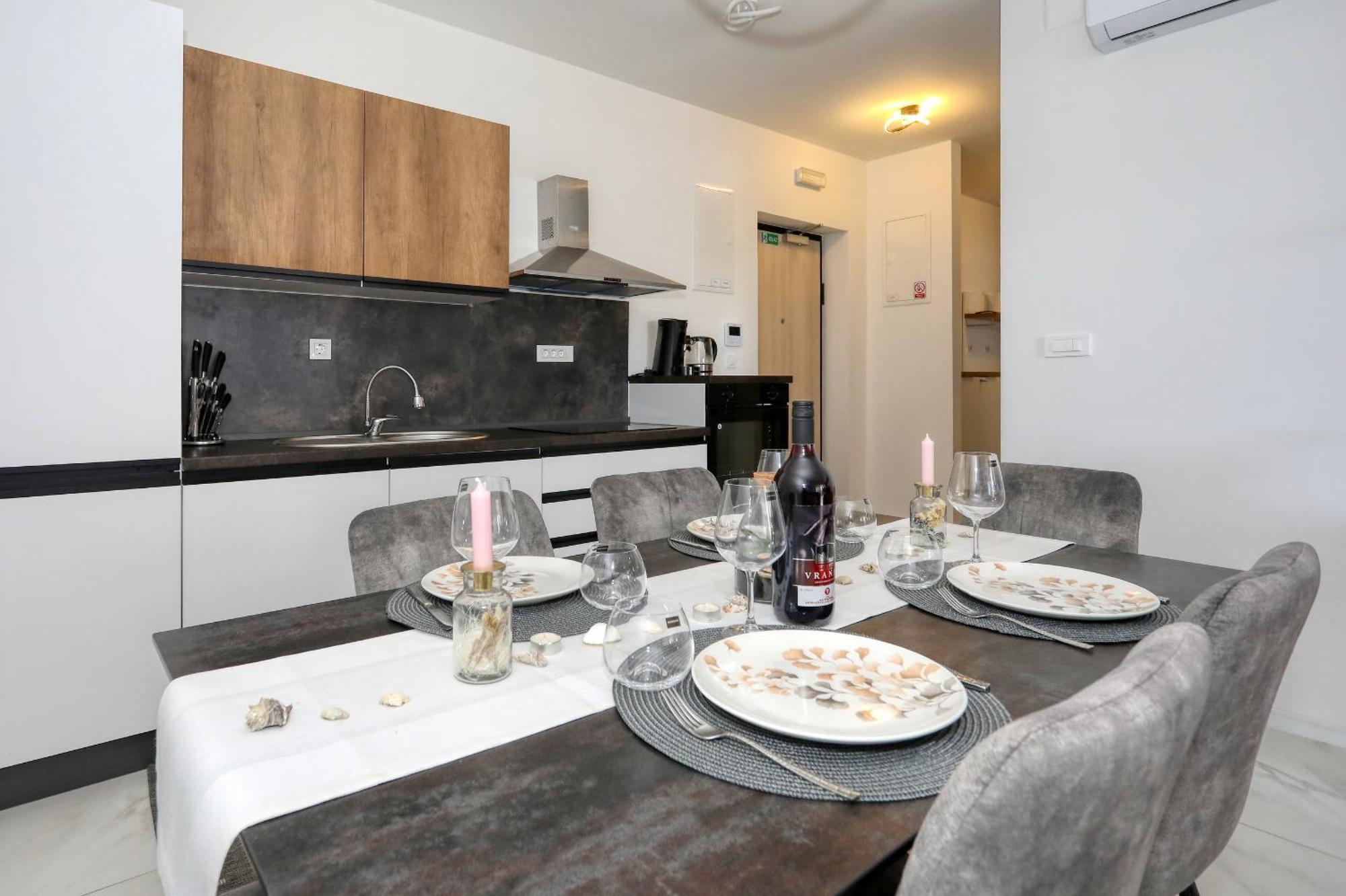 Apartment Relex With Pool & Jacuzzi Privlaka  Exterior foto